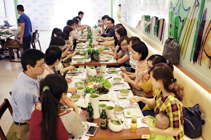 nhà hàng đặt tiệc tất niên