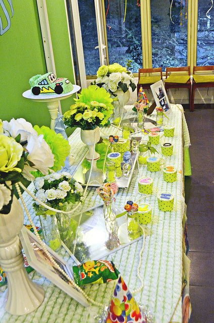 tổ chức sinh nhật cho bé cuonnroll trang trí sinh nhật cho bé