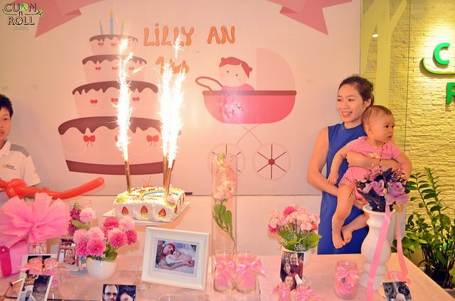 tổ chức sinh nhật cho bé cuonnroll trang trí sinh nhật cho bé