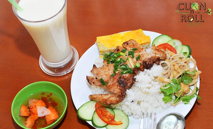 cuốn n roll cơm tấm