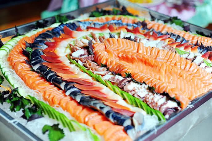 Điểm danh 5 nhà hàng buffet nổi tiếng nhất Hà Nội