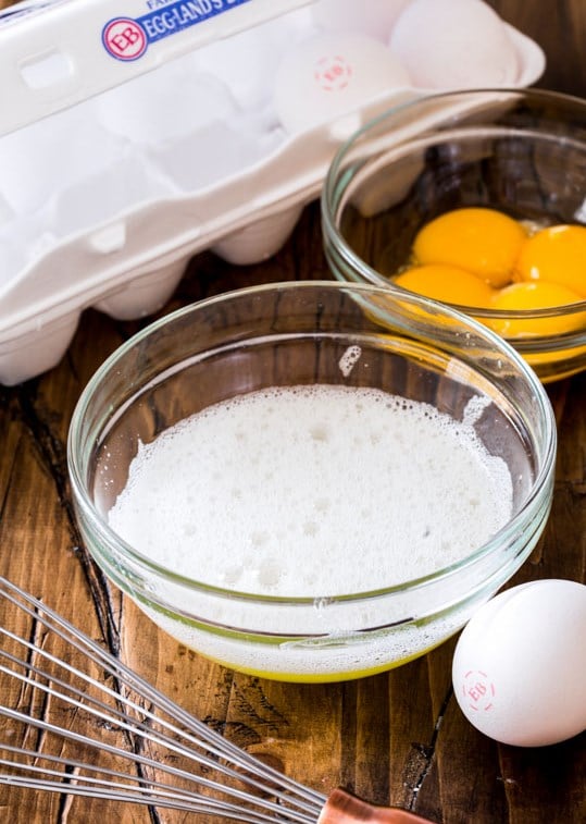 cuonnroll_nguyên liệu bánh red velvet