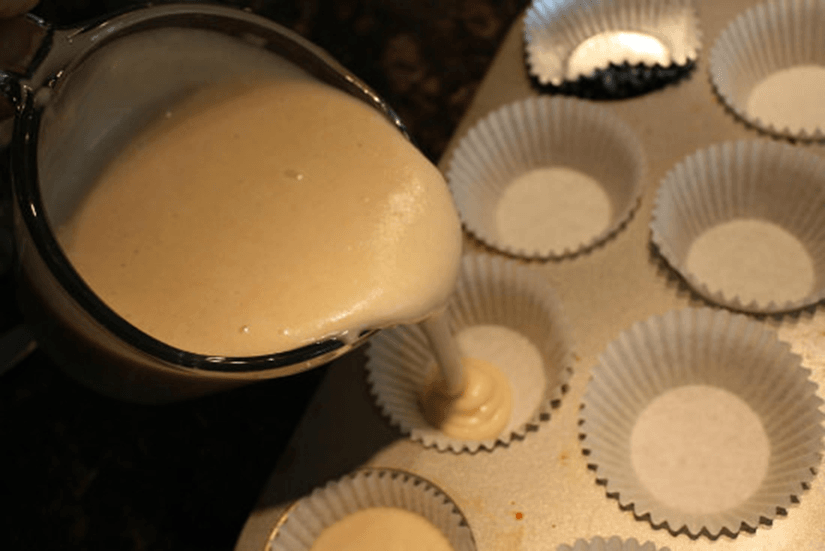 Cách làm bánh bông lan trứng muối phô mai đơn giản cho cả gia đình