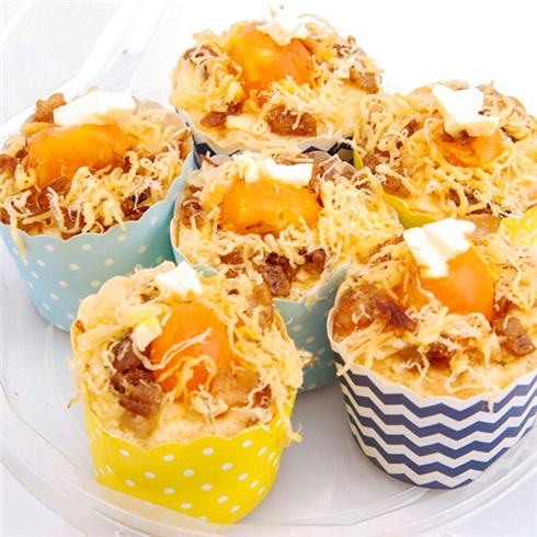 Cách làm bánh bông lan trứng muối phô mai đơn giản cho cả gia đình