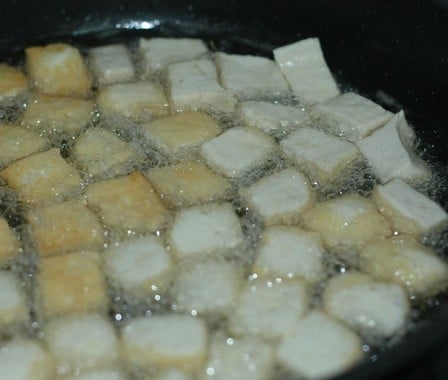 Cách nấu bún riêu chuẩn vị cho cả nhà cuối tuần