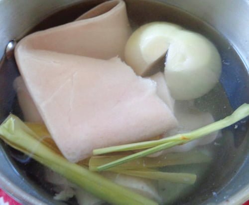 Hướng dẫn cách làm nem chua tại nhà ngon mà đơn giản