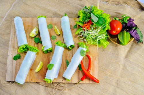 Cách làm phở cuốn thập cẩm thanh mát giải nhiệt ngày hè
