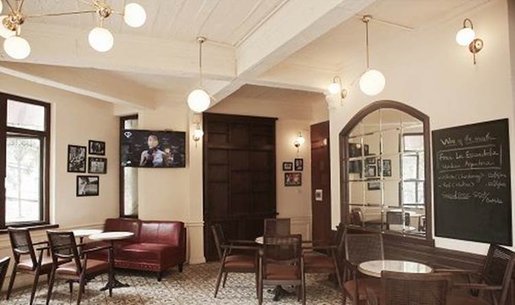 ODÉON Brasserie - cafe đẹp hà nội ngày hè
