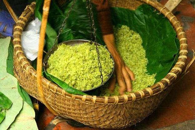 Cốm – đặc sản Hà Nội làm “xiêu lòng” thực khácch