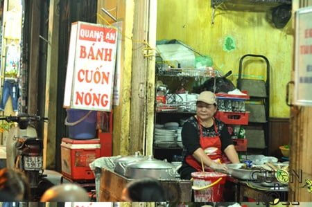 bánh cuốn hàng bồ