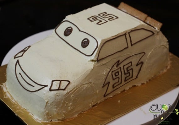 bánh sinh nhật đáng yêu-cuonnroll