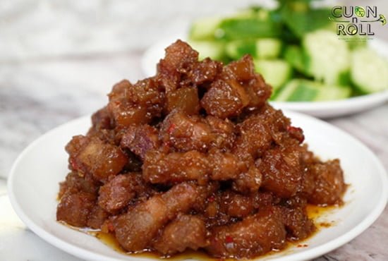 thịt xào mắm ruốc