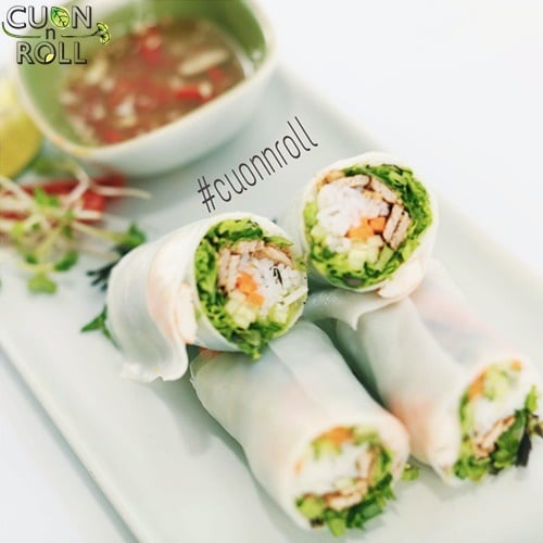 nem cuốn tôm thịt