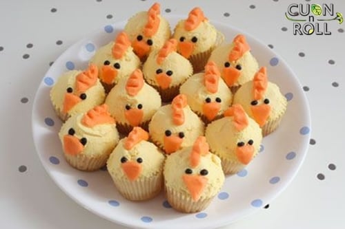 tổ chức sinh nhật cho bé cuonnroll bánh cupcakes