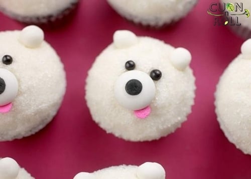 tổ chức sinh nhật cho bé cuonnroll bánh cupcakes