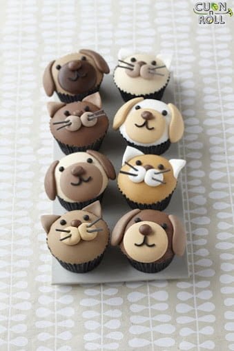 tổ chức sinh nhật cho bé cuonnroll bánh cupcakes