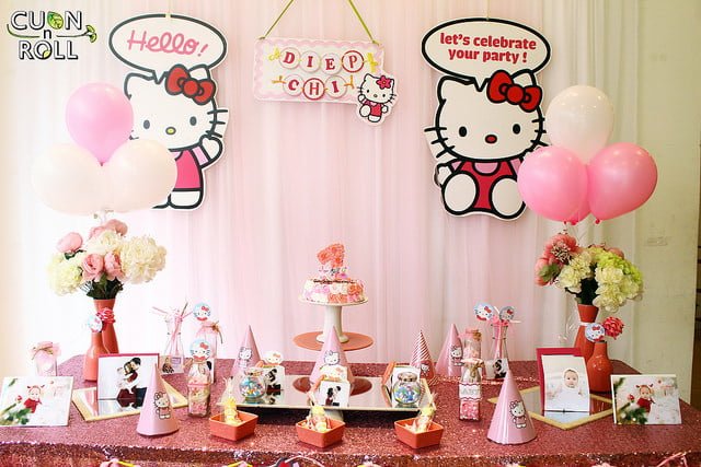 mẫu trang trí sinh nhật cho bé gái màu hồng
