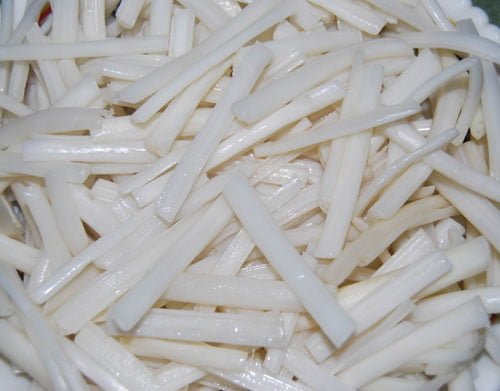 Gỏi ngó sen thịt gà cực hấp dẫn cho bữa cơm cuối tuần