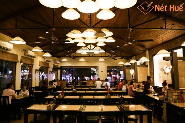 Nét Huế gần Vincom Bà Triệu