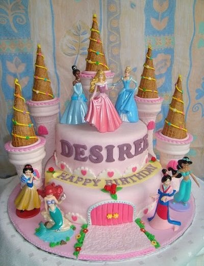 Chọn lọc những mẫu bánh sinh nhật đẹp cho bé