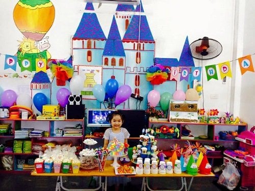 trang trí sinh nhật cho bé ở trường mầm non 2
