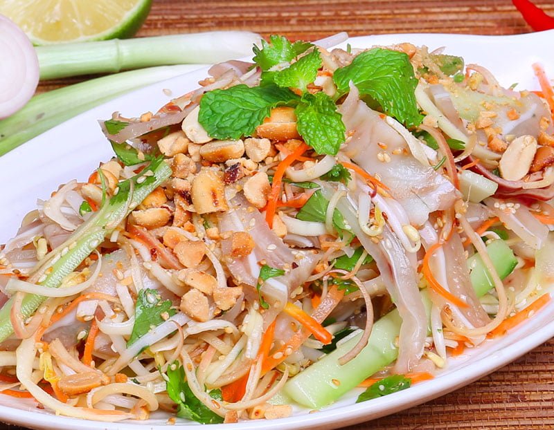 Tự làm nộm hoa chuối siêu ngon chiêu đãi cả nhà