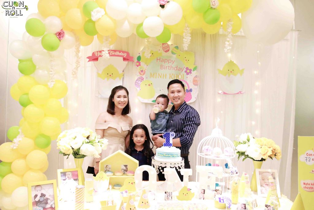 Tổ chức đầy tháng cho bé