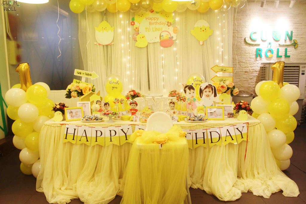 tổ chức tiệc thôi nôi cho bé