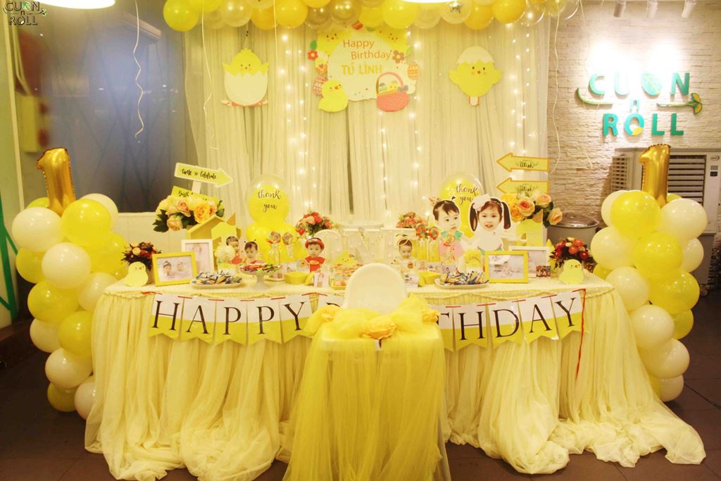 Tổ chức tiệc thôi nôi cho bé