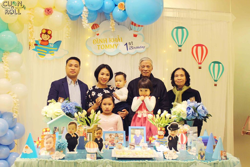 Tổ chức sinh nhật cho bé