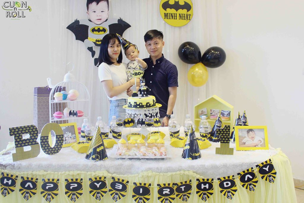 Tổ chức đầy tháng bé