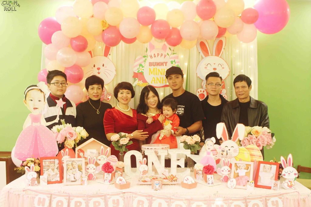 Trang trí tiệc thôi nôi