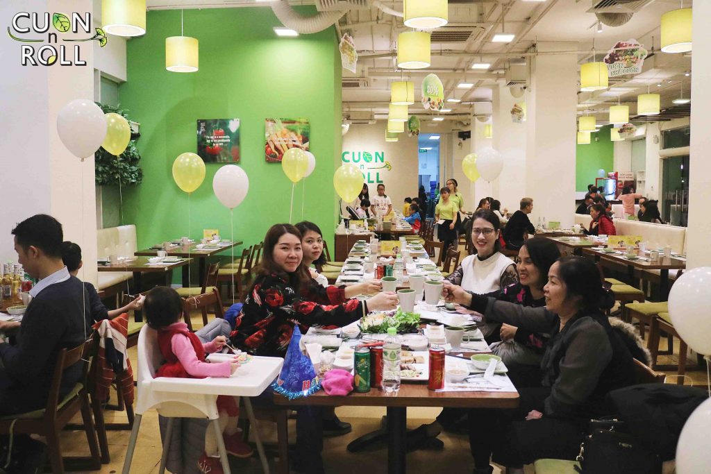 đặt tiệc sinh nhật giá hợp lý