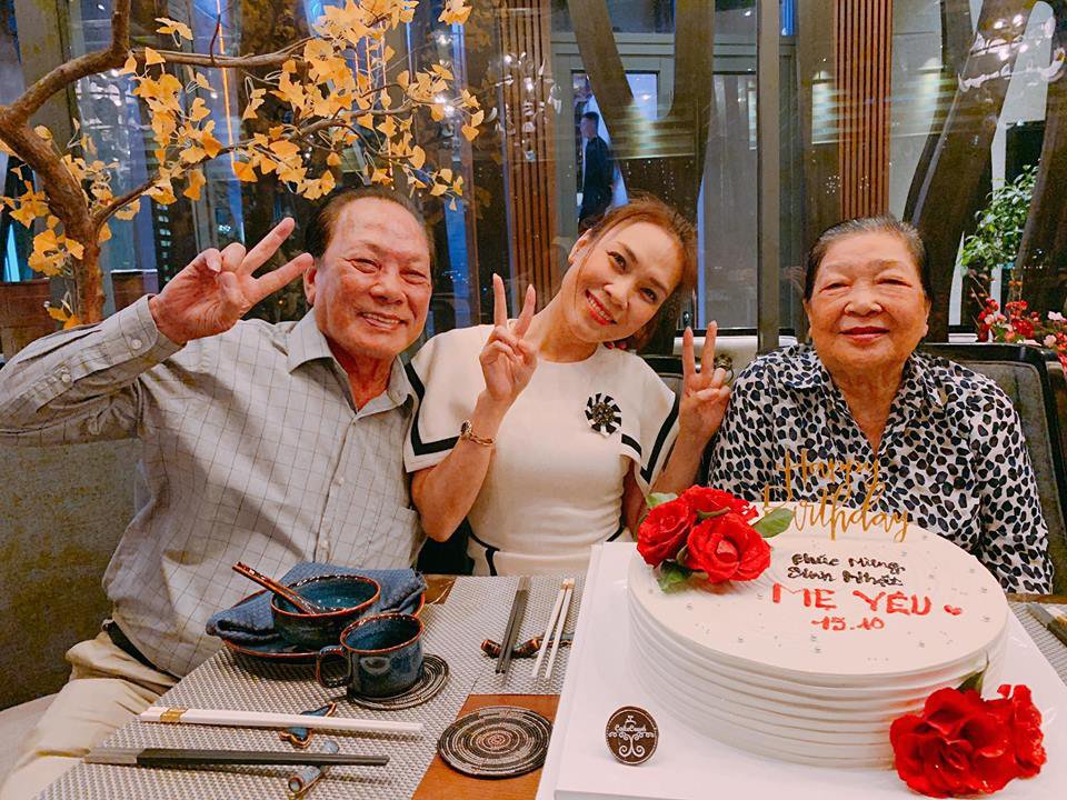 tổ chức sinh nhật cùng gia đình