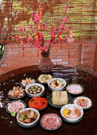 Mâm cơm cúng ngày Tết