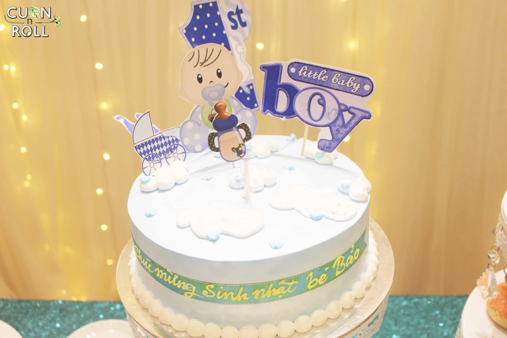 Trang trí bánh sinh nhật cho bé trai 1 tuổi